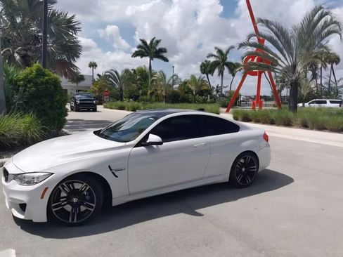 Used 2015 BMW M4 Coupe image 5