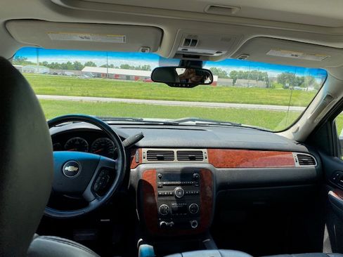 Used 2009 Chevrolet Silverado 1500 LTZ w/ LTZ Plus Package AWD/4WD image 12