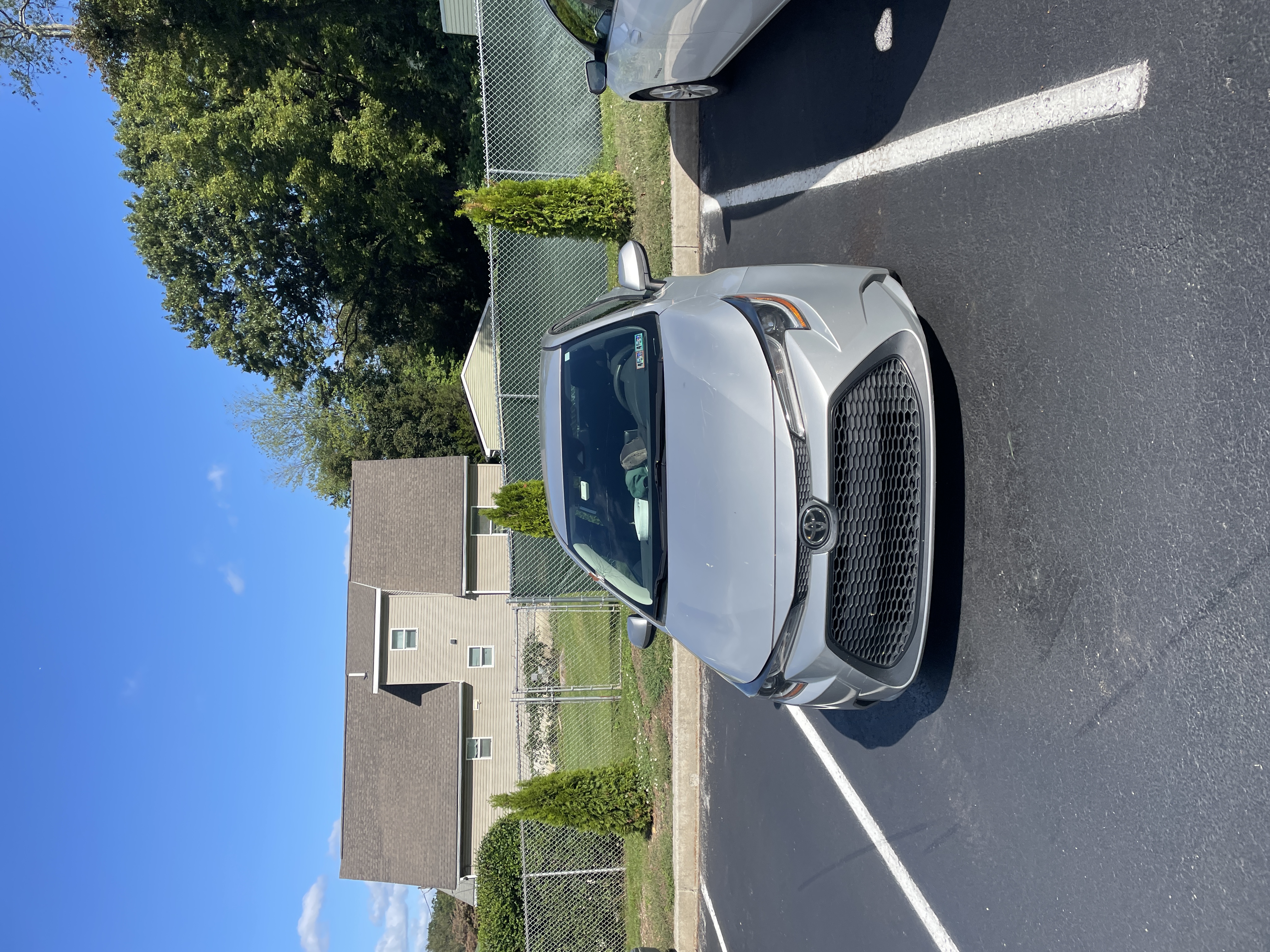 Used 2021 Toyota Corolla LE w/ Carpet Mat Package (TMS) FWD image 1