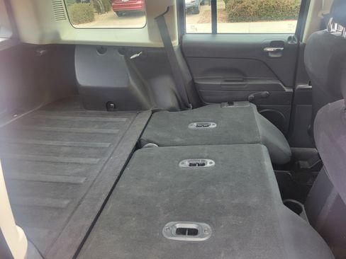 Used 2013 Jeep Patriot Sport image 12