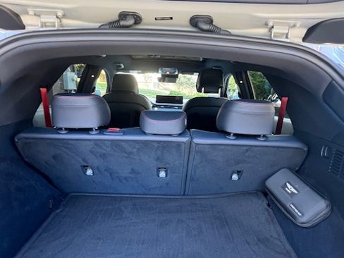 Used 2025 Genesis GV70 3.5T Sport image 8