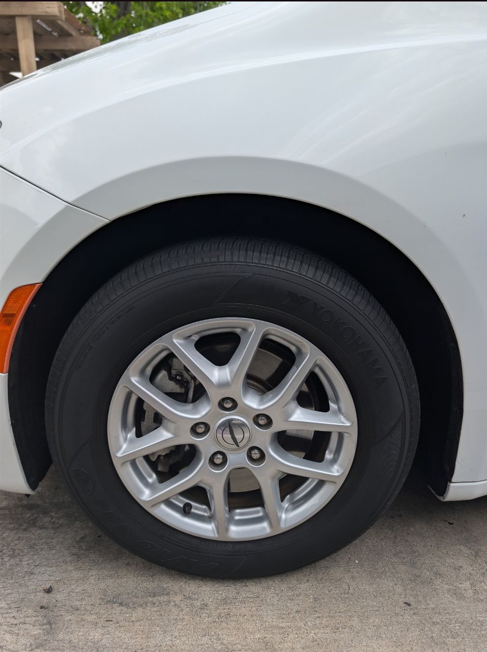 Used 2022 Chrysler Pacifica Touring-L FWD image 5