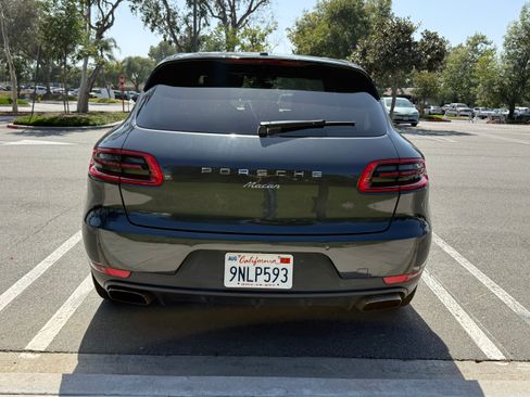 Used 2018 Porsche Macan Sport Edition AWD/4WD image 5