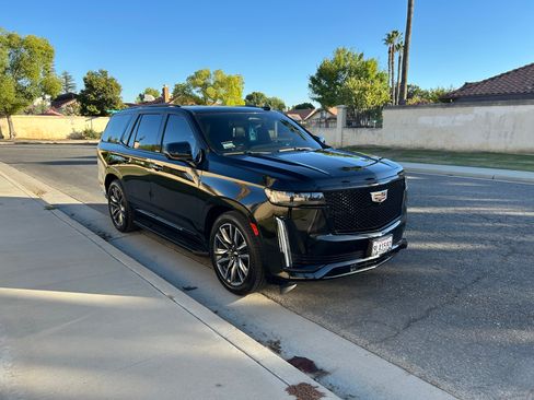 Used 2022 Cadillac Escalade Sport Platinum image 5