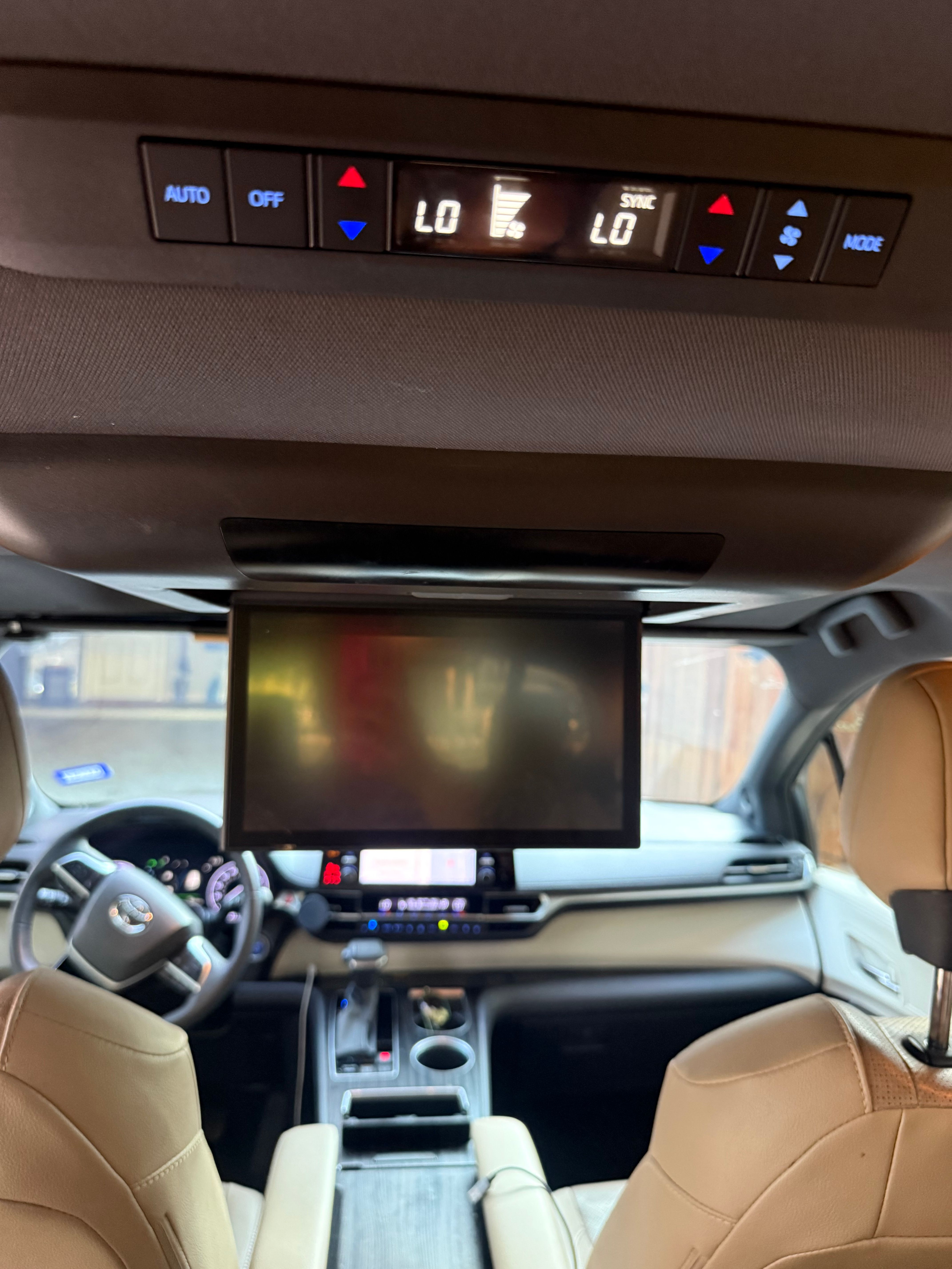 Used 2022 Toyota Sienna Limited AWD/4WD image 21