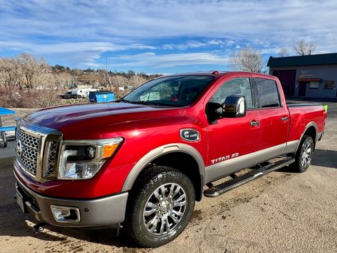Used 2016 Nissan Titan Platinum Reserve image 2
