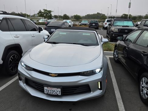 Used 2018 Chevrolet Camaro LT image 5
