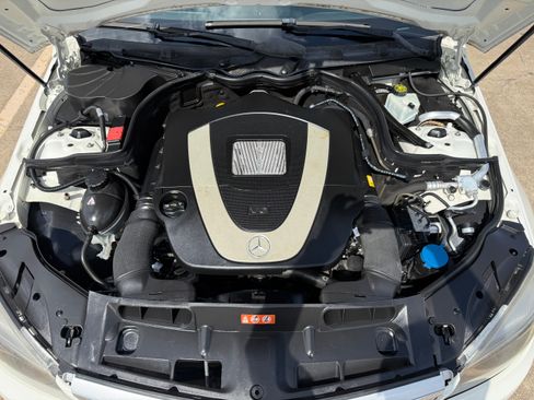 Used 2011 Mercedes-Benz C 300 C 300 Sport Sedan 4D image 8