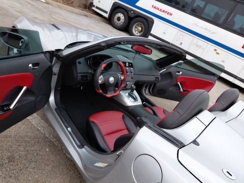 Used 2009 Saturn Sky w/ Premium Trim Package image 11