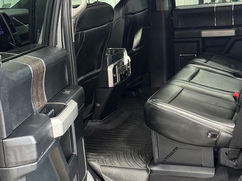 Used 2020 Ford F250 Lariat image 13