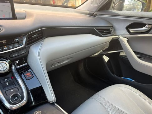 Used 2022 Acura TLX w/ Technology Package FWD image 9