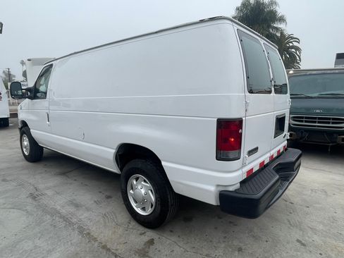 Used 2010 Ford E-250 and Econoline 250 image 25
