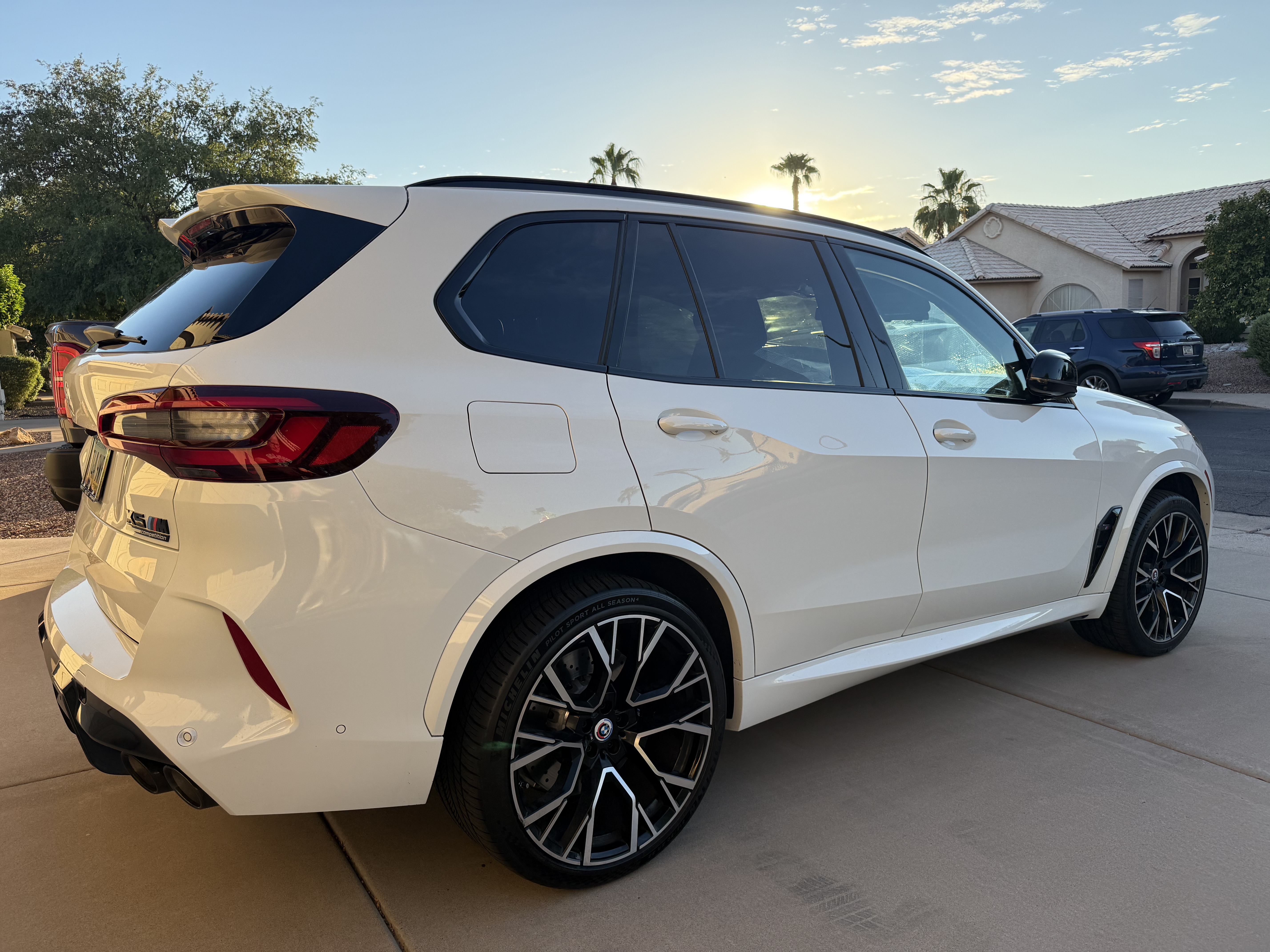 Used 2023 BMW X5 M w/ Competition Package AWD/4WD image 16