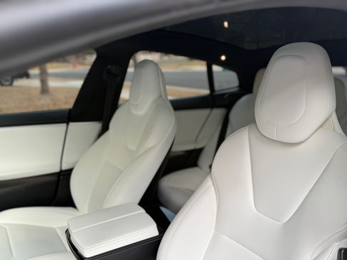 Used 2018 Tesla Model S 75D image 9