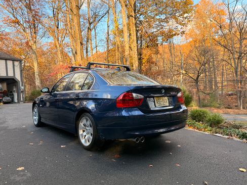 Used 2006 BMW 330xi Sedan image 14