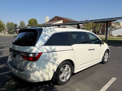 Used 2012 Honda Odyssey Touring Elite image 4