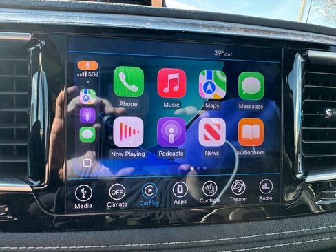 Used 2019 Chrysler Pacifica Limited w/ Advanced Safetytec Group image 11