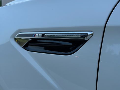 Used 2014 BMW M6 Convertible image 32