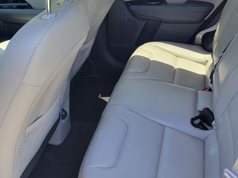 Used 2017 Kia Niro Touring w/ Advanced Technology Package image 21