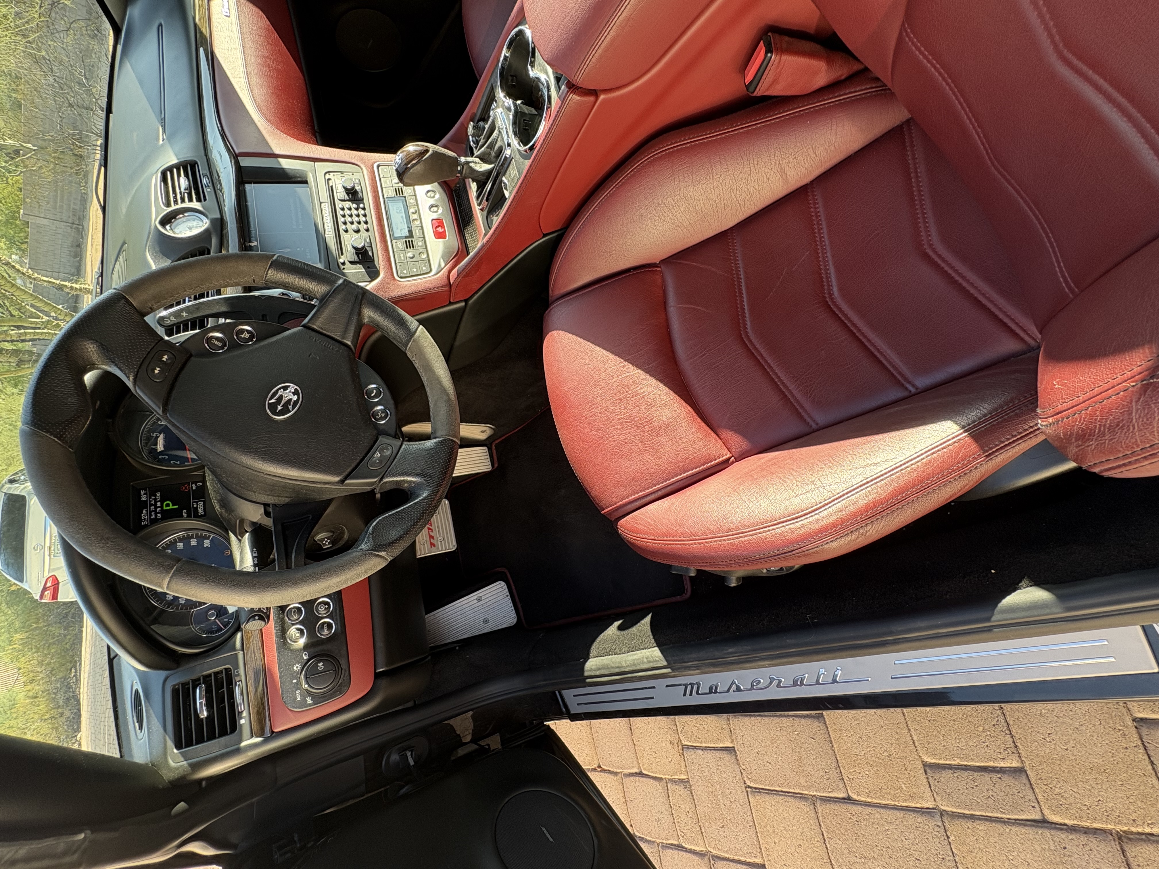 Used 2016 Maserati GranTurismo Sport RWD image 13