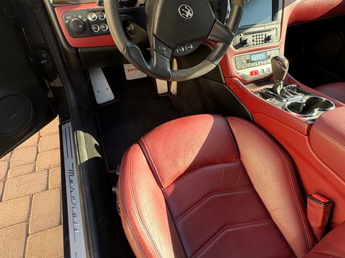 Used 2016 Maserati GranTurismo Sport RWD image 13