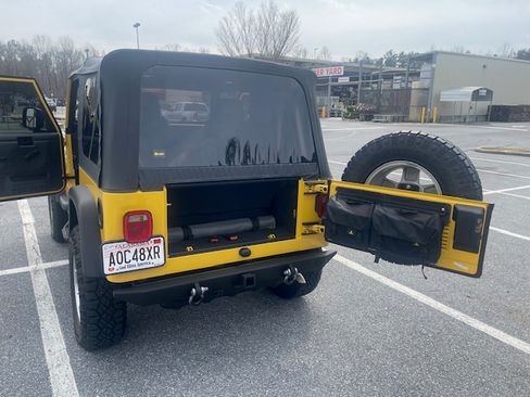 Used 2006 Jeep Wrangler X w/ Tire & Wheel Group (Ecco) image 23