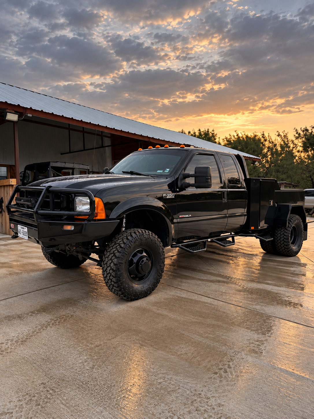 Used 1999 Ford F350 4x4 SuperCab DRW Super Duty image 4