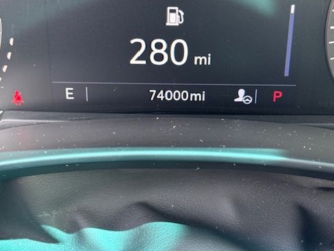 Used 2022 Cadillac CT4 Luxury w/ Sun And Sound Package image 6