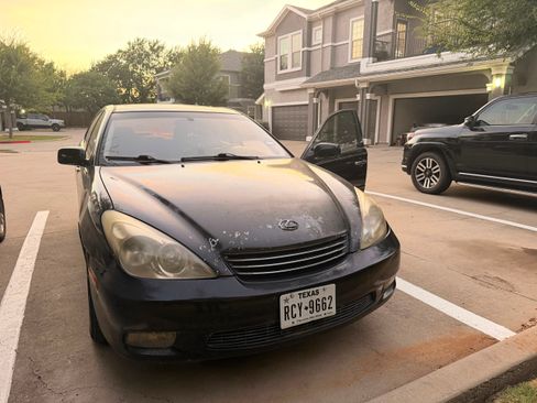 Used 2003 Lexus ES 330 FWD image 8
