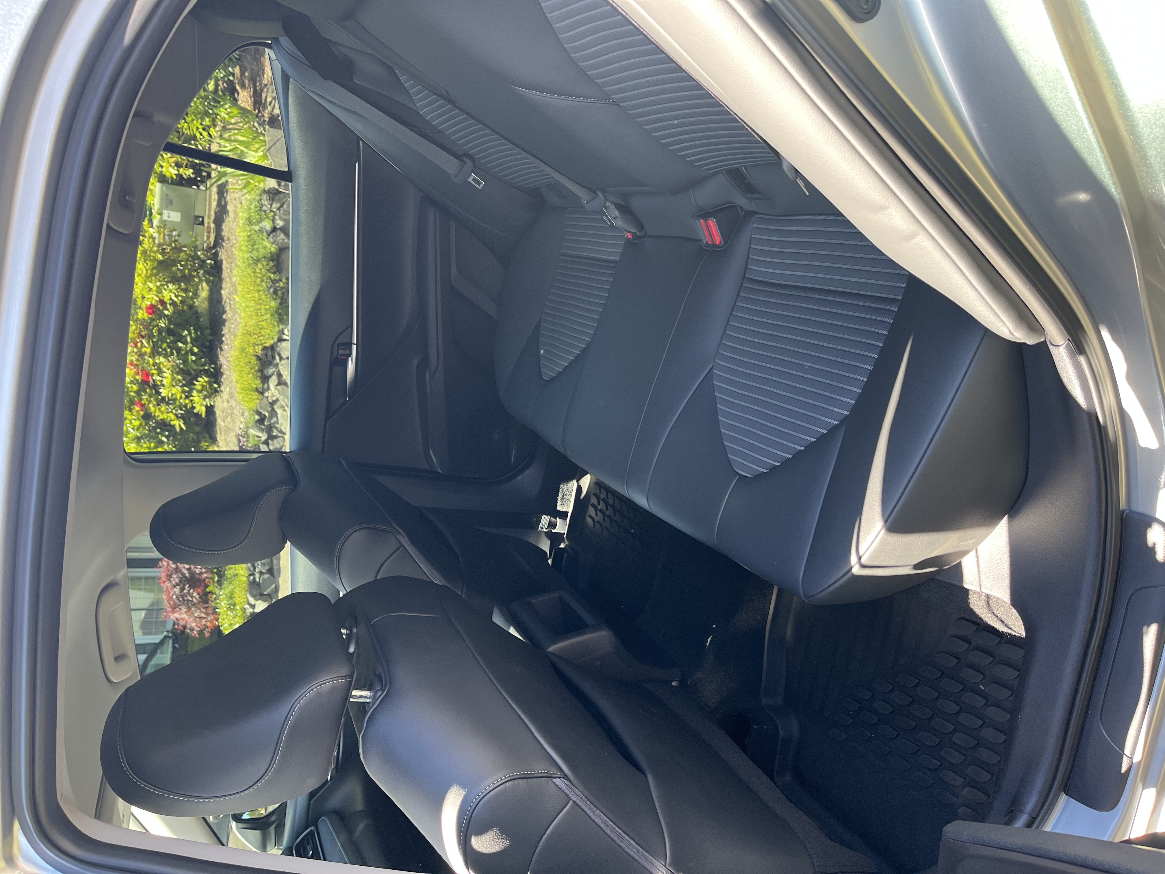 Used 2022 Toyota Camry SE FWD image 13