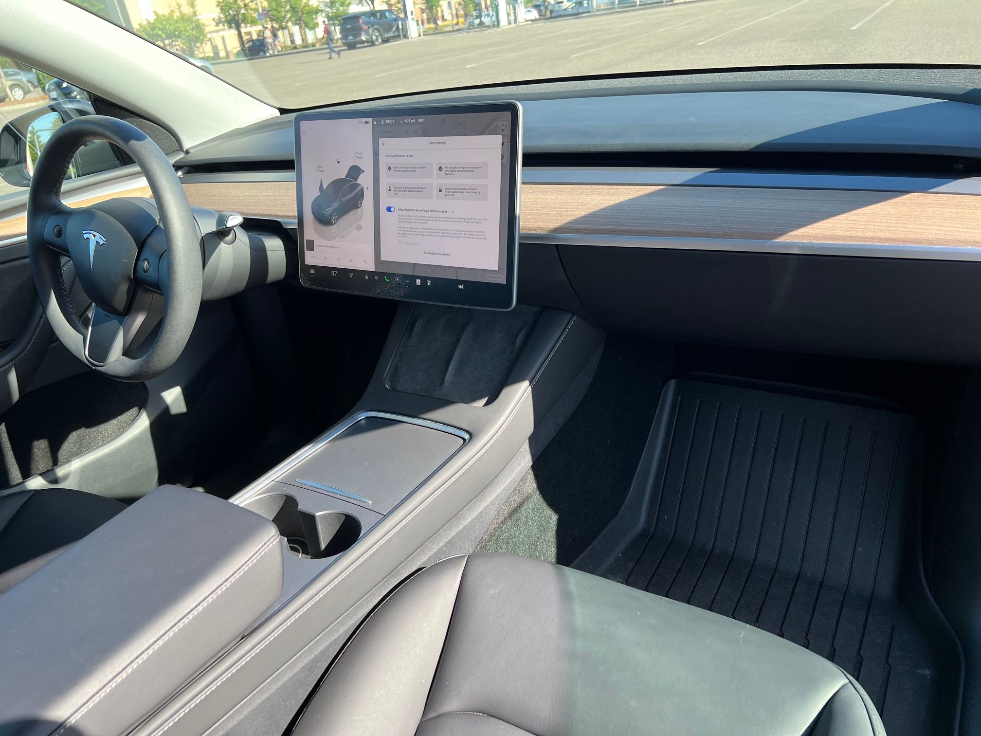 Used 2024 Tesla Model Y 2WD image 10