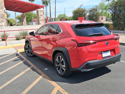 Used 2020 Lexus UX 250h w/ Accessory Package 2 AWD/4WD image 5