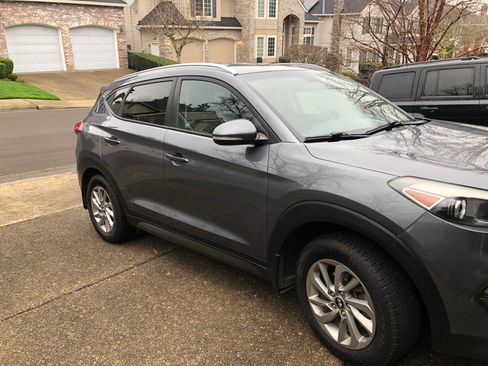 Used 2016 Hyundai Tucson Eco image 2