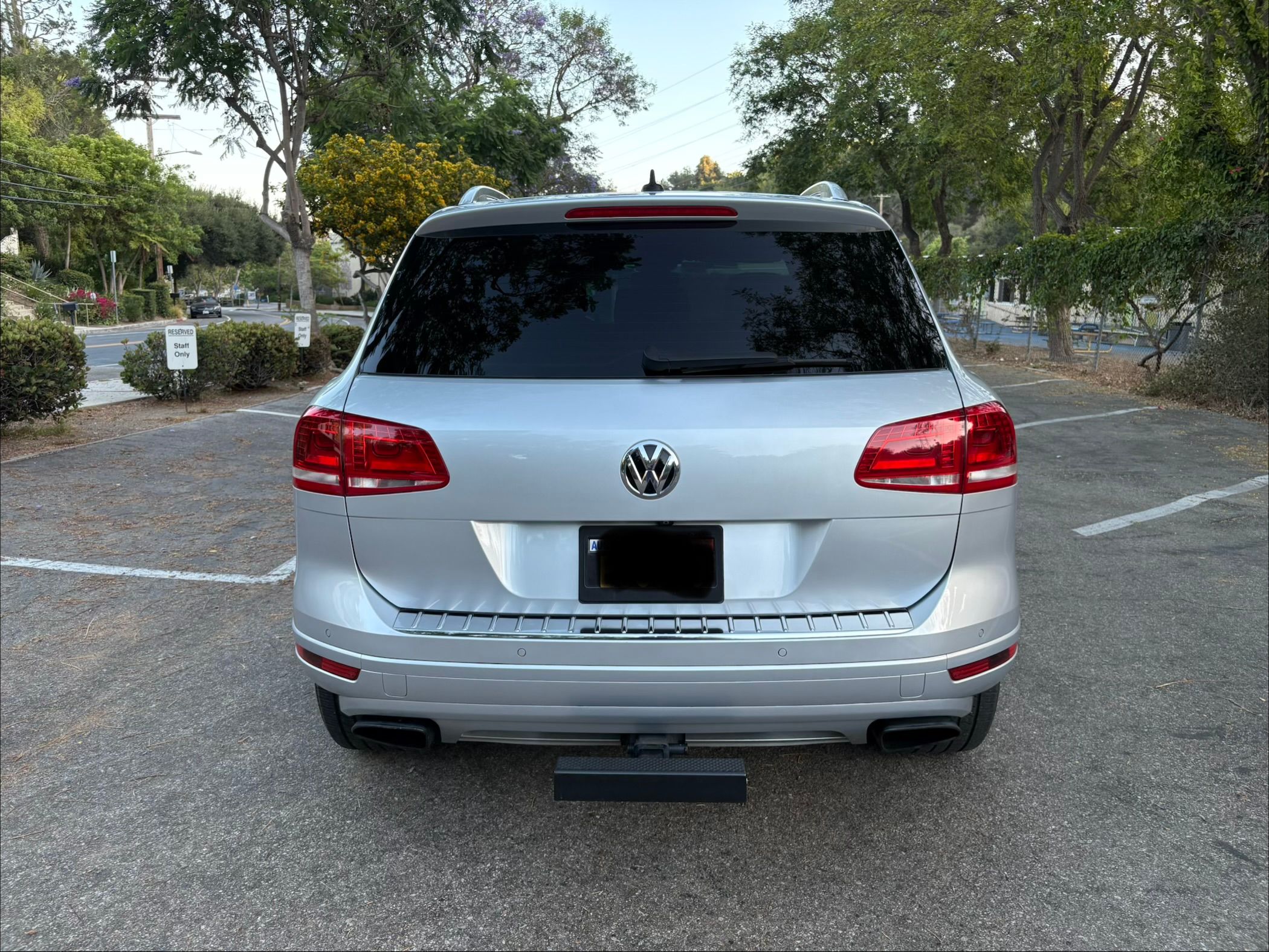Used 2016 Volkswagen Touareg Executive AWD/4WD image 5