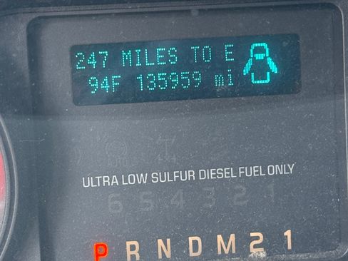 Used 2011 Ford F550 4x4 Crew Cab Super Duty w/ Payload Upgrade Pkg image 8