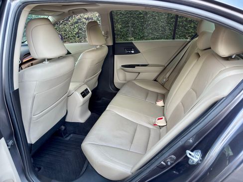 Used 2017 Honda Accord EX-L image 17