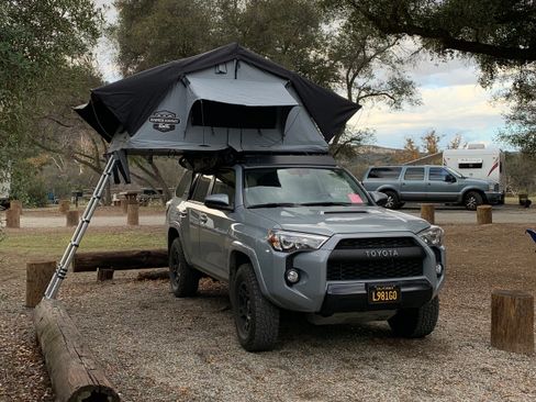 Used 2017 Toyota 4Runner TRD Pro image 2