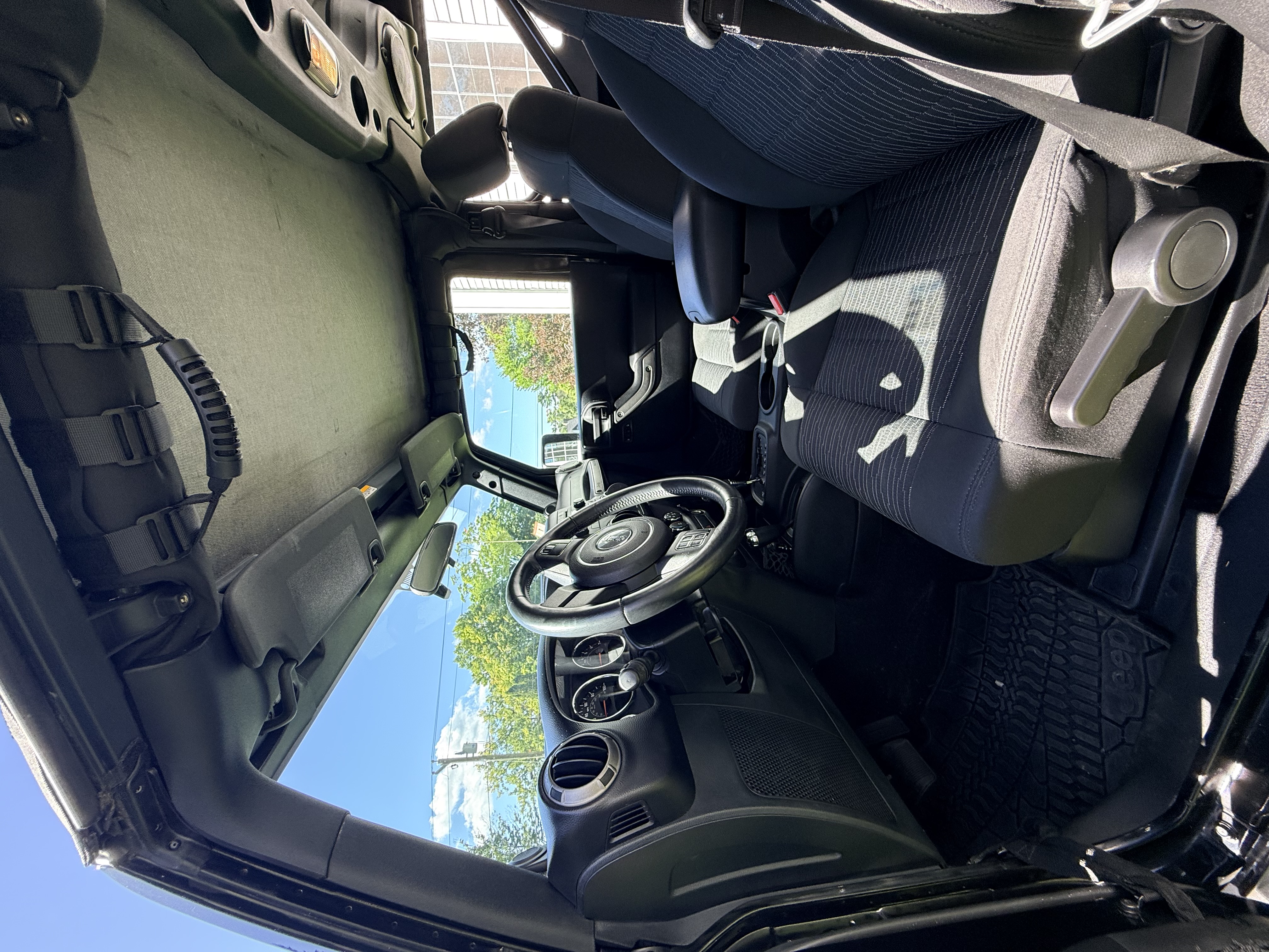 Used 2011 Jeep Wrangler Sport AWD/4WD image 12