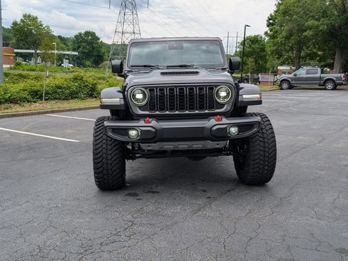 Used 2024 Jeep Gladiator Mojave image 19