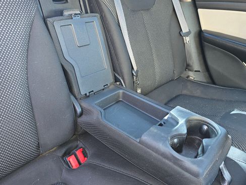 Used 2015 Dodge Dart SXT image 9