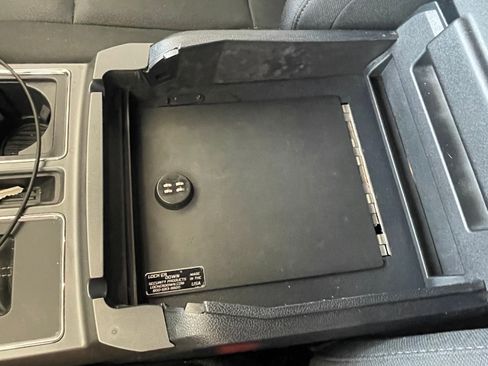 Used 2020 Ford F150 XLT w/ Equipment Group 302A Luxury image 16