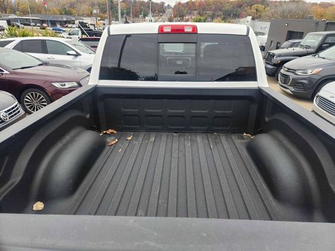 Used 2018 RAM 1500 Limited image 12