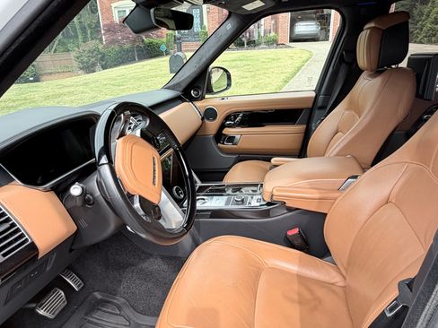 Used 2019 Land Rover Range Rover Long Wheelbase Autobiography AWD/4WD image 8