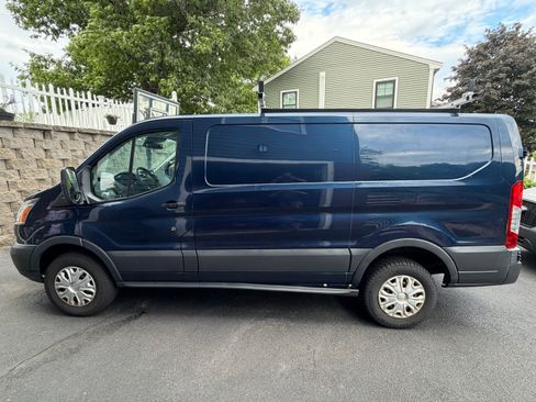 Used 2016 Ford Transit 250 130 Low Roof w/ Exterior Upgrade Package RWD image 5
