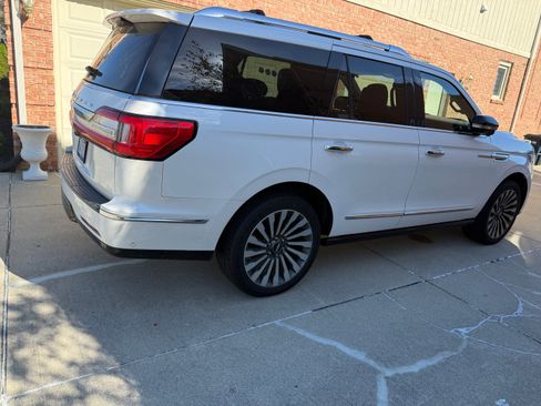 Used 2018 Lincoln Navigator Reserve w/ Technology Package image 4