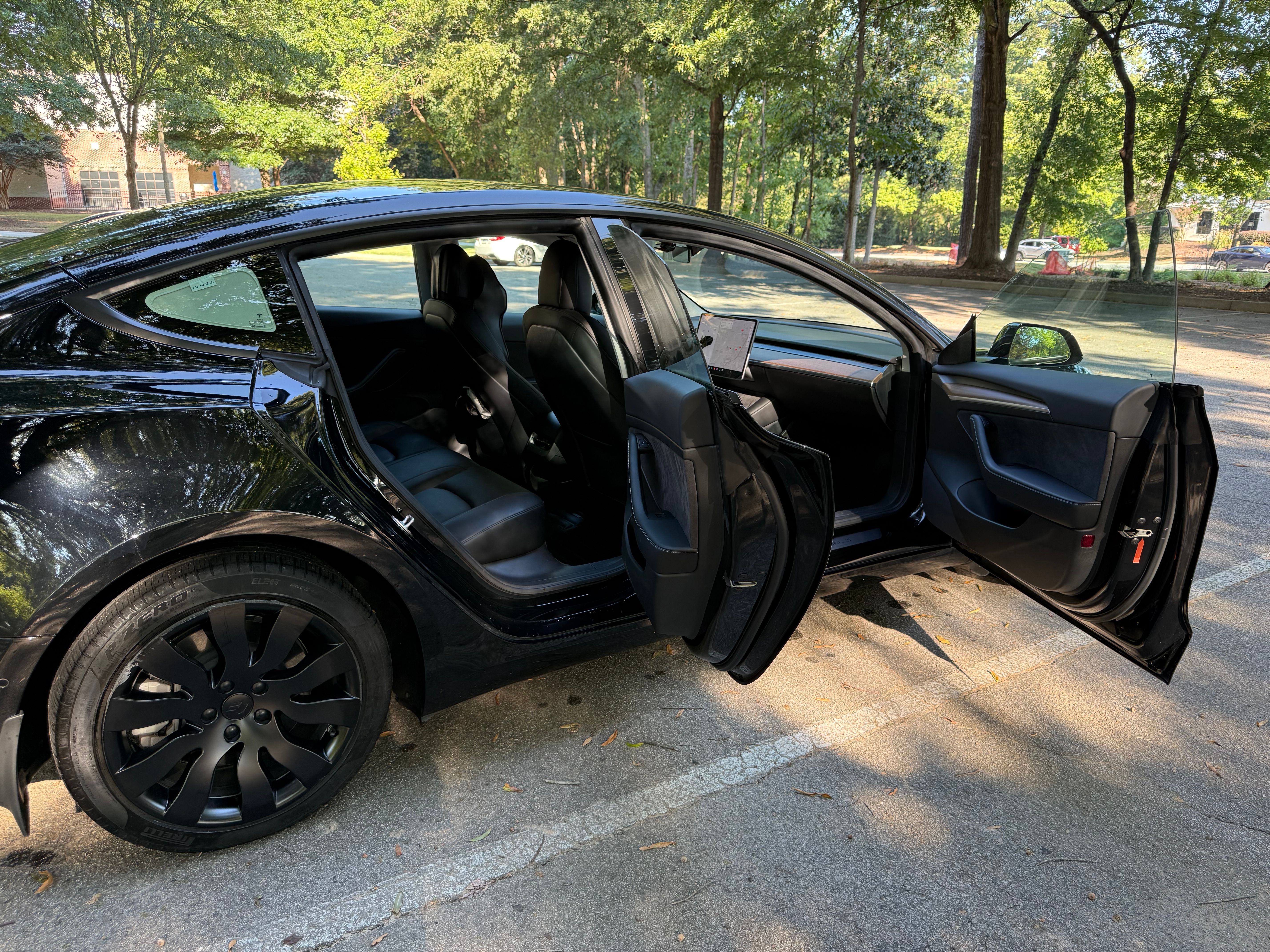 Used 2022 Tesla Model 3 Long Range AWD/4WD image 15