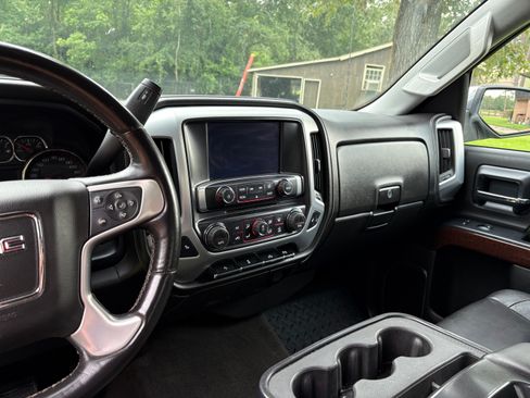 Used 2015 GMC Sierra 1500 SLT w/ SLT Preferred Package RWD image 10