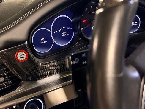 Used 2019 Porsche Panamera Turbo image 6