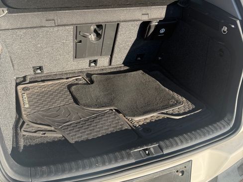 Used 2013 Volkswagen Tiguan S image 21