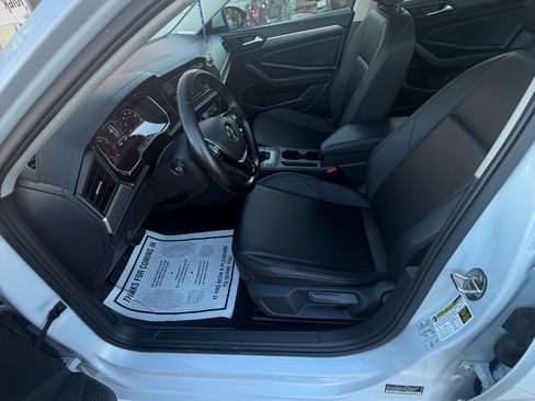 Used 2019 Volkswagen Jetta SE FWD image 16